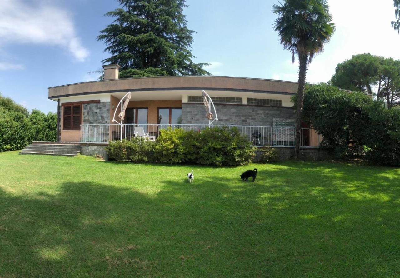 Casa Gaiani Villetta In Riva Al Lago Vista Mozzafiato Varano Borghi Kültér fotó